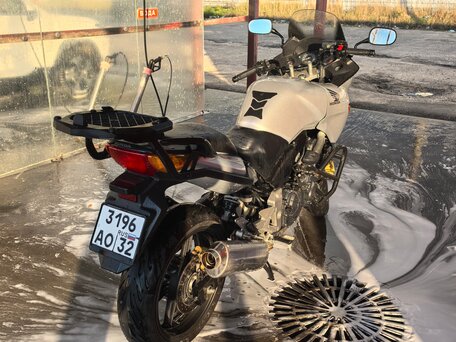 2005 Honda CBF 600, серебристый, 435000 рублей, вид 2