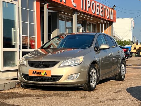 Opel Astra J