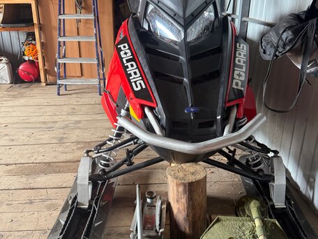 2015 Polaris 550 Voyageur 155, красный, 800000 рублей, вид 4