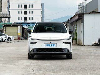 2026 Toyota bZ3X 58.3 kWh, белый, 3100000 рублей, вид 2