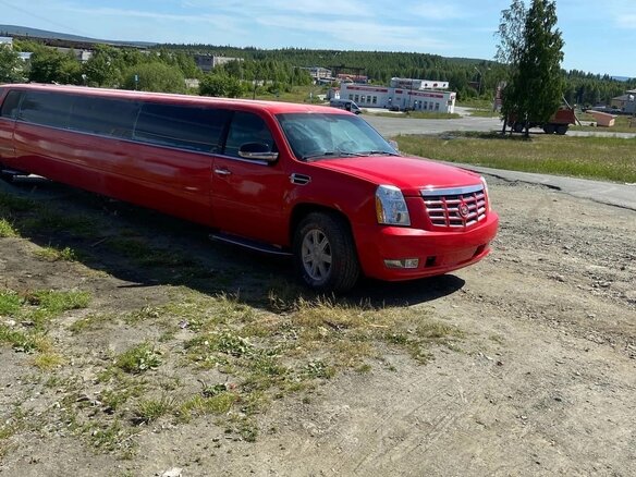 2008 Cadillac Escalade III, красный - вид 1