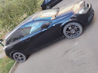 2010 Opel Astra GTC H Рестайлинг, чёрный, 470000 рублей, вид 3