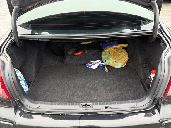 2004 Toyota Avensis II, чёрный, 530000 рублей - вид 21