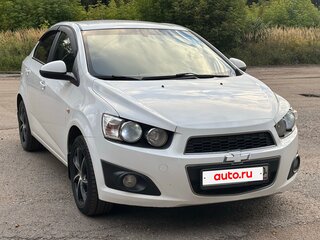2012 Chevrolet Aveo II, белый, 650000 рублей, вид 2