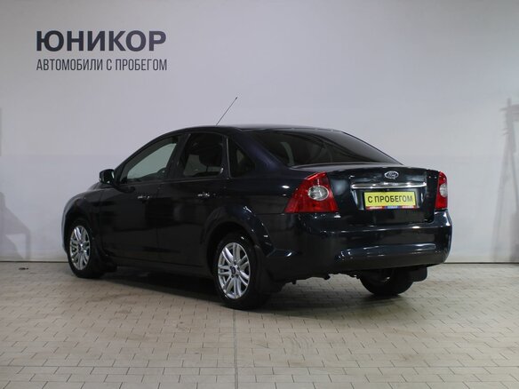 2009 Ford Focus II Рестайлинг, чёрный, 589000 рублей - вид 3