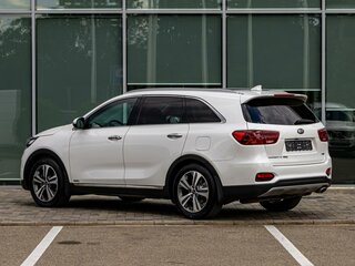 2018 Kia Sorento 8-speed III Prime Рестайлинг, белый, 2255000 рублей, вид 4