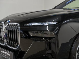2025 BMW 7 серии 740i xDrive VII (G70), чёрный, 16490000 рублей, вид 2
