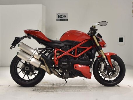 2015 Ducati Streetfighter, красный, 550000 рублей, вид 1