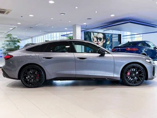 2025 Audi A5 III (B10), серый, 6140000 рублей, вид 3