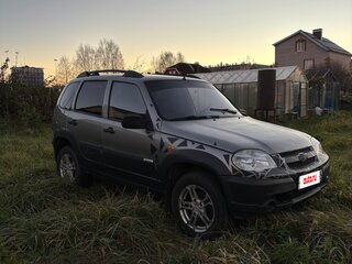 2011 Chevrolet Niva I Рестайлинг, серый, 355000 рублей, вид 2