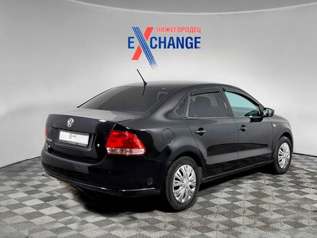 2014 Volkswagen Polo V, чёрный, 419000 рублей, вид 3