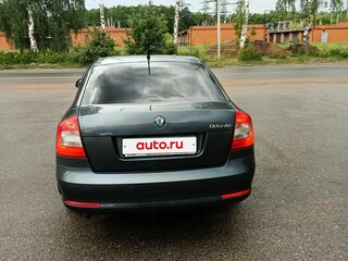 2011 Skoda Octavia II (A5) Рестайлинг, серый, 720000 рублей, вид 3