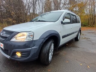 2018 Lada (ВАЗ) Largus Cross I, белый, 880000 рублей, вид 2