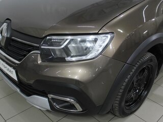 2020 Renault Sandero II Рестайлинг, коричневый, 999000 рублей, вид 5