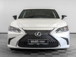 2020 Lexus ES 250 VII, белый, 3300000 рублей, вид 2