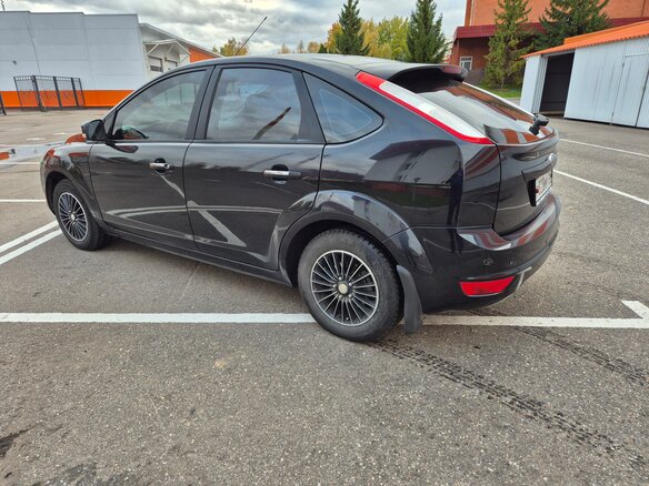 2011 Ford Focus II Рестайлинг, чёрный, 455000 рублей - вид 6