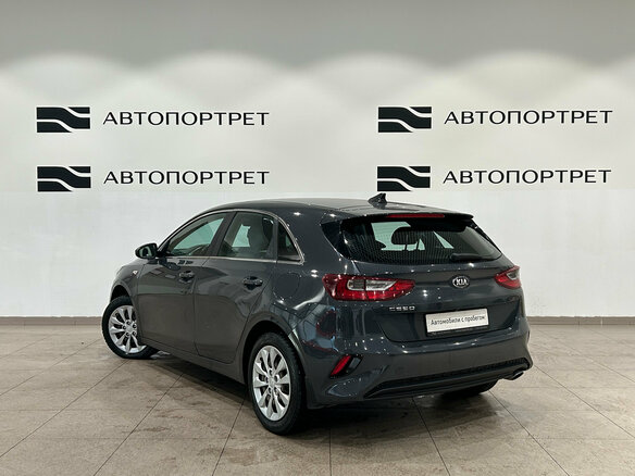2018 Kia Ceed III, серый, 1339000 рублей - вид 2