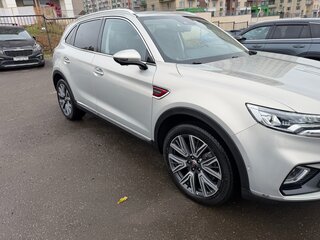 2023 Hongqi HS5 I, жёлтый, 3000000 рублей, вид 4