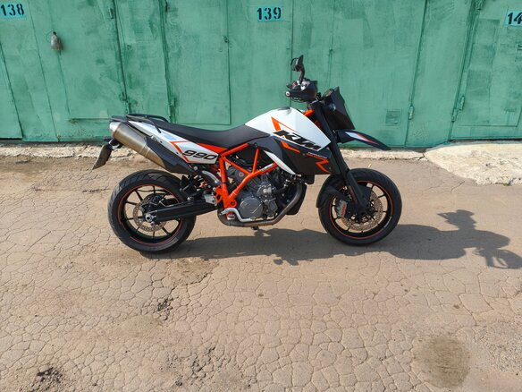 2010 KTM 990 SM, белый, 500000 рублей - вид 3
