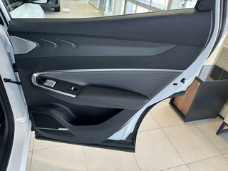 2026 Geely Cityray, белый, 3384990 рублей, вид 4