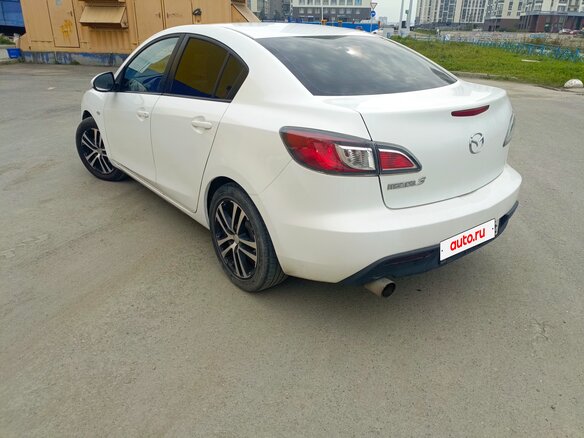 2011 Mazda 3 II (BL), белый - вид 5