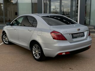 2018 Geely Emgrand 7 I Рестайлинг, серебристый, 890000 рублей, вид 4