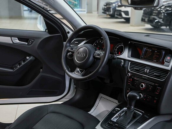 2013 Audi A4 IV (B8) Рестайлинг, белый, 1090000 рублей - вид 9