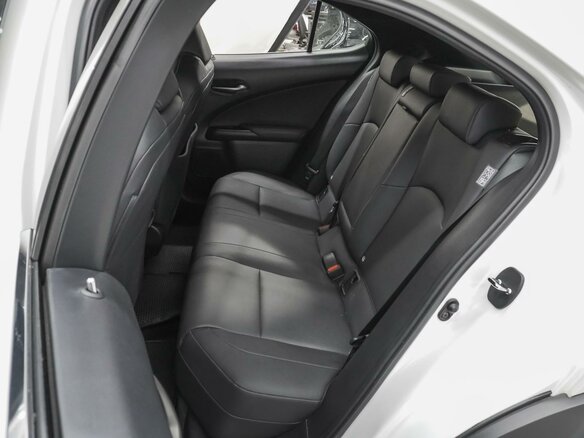 2022 Lexus UX 200 I, белый, 4019000 рублей - вид 8