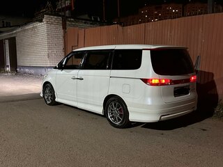 2007 Honda Elysion I Рестайлинг, белый, 500000 рублей, вид 3