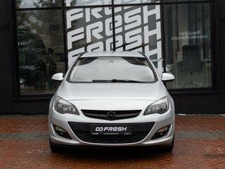 2013 Opel Astra J Рестайлинг, серебристый, 849000 рублей, вид 3