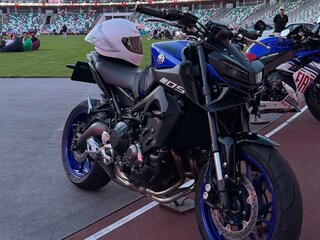 2019 Yamaha MT-09 (FZ-09), синий, 875000 рублей, вид 2