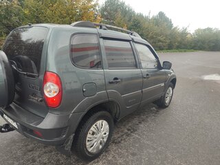 2012 Chevrolet Niva I Рестайлинг, серый, 390000 рублей, вид 1