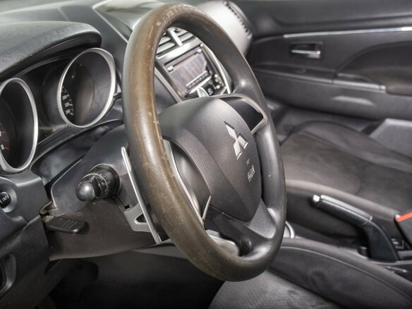 2013 Mitsubishi ASX I Рестайлинг, серебристый, 1099000 рублей - вид 11