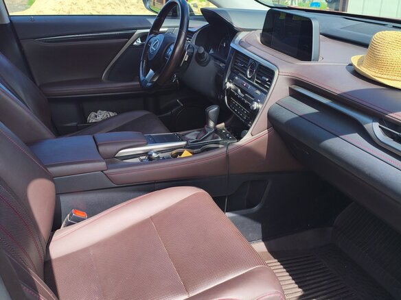 2021 Lexus RX 300 IV Рестайлинг, красный, 4700000 рублей - вид 2