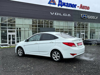2016 Hyundai Solaris I Рестайлинг, белый, 894000 рублей, вид 3