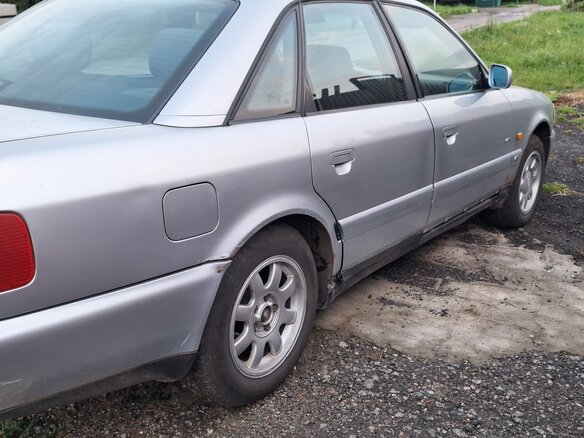 1997 Audi A6 6-speed I (C4), серебристый, 350000 рублей - вид 2