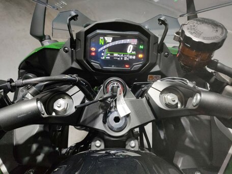 2023 Kawasaki Ninja 1000 SX, чёрный, 1377000 рублей, вид 5