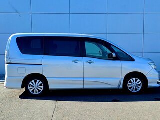 2015 Nissan Serena IV (C26), серый, 1460000 рублей, вид 5