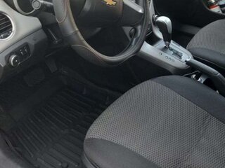 2011 Chevrolet Cruze I, серебристый, 440000 рублей, вид 4