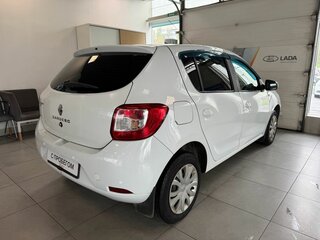 2015 Renault Sandero II, белый, 745000 рублей, вид 3
