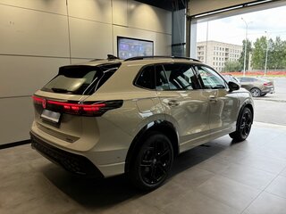 2026 Volkswagen Tiguan L Pro III (China Market), бежевый, 5190000 рублей, вид 5