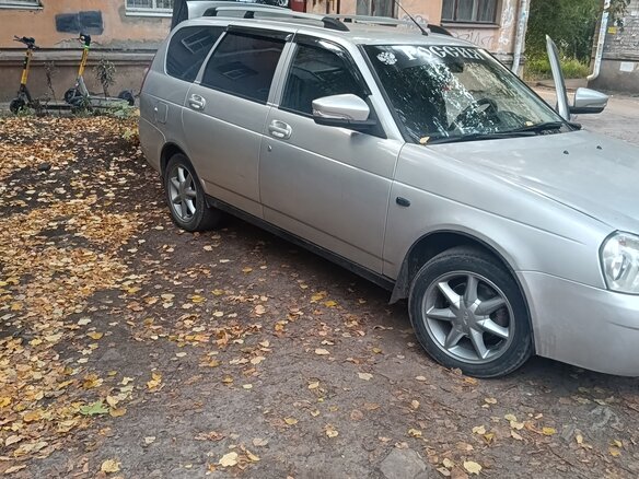 2011 Lada (ВАЗ) Priora I, серебристый, 370000 рублей - вид 1