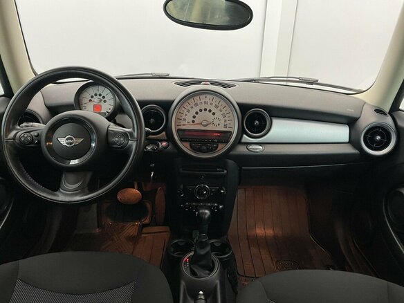 2013 Mini Hatch Cooper II (R56) Рестайлинг, синий, 875000 рублей - вид 4