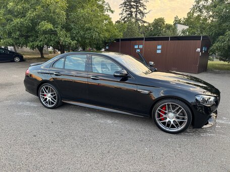 2021 Mercedes-Benz E-Класс AMG 63 AMG S V (W213) Рестайлинг, чёрный, 11500000 рублей, вид 4