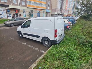 2011 Peugeot Partner II, белый, 590000 рублей, вид 5
