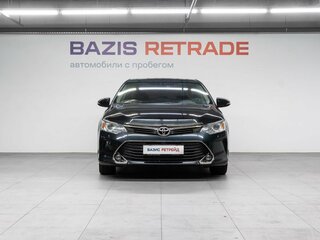 2017 Toyota Camry VII (XV50) Рестайлинг 2, серый, 2129000 рублей, вид 2