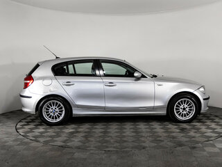 2009 BMW 1 серии 116i I (E81/E82/E87/E88) Рестайлинг, серебристый, 699000 рублей, вид 4