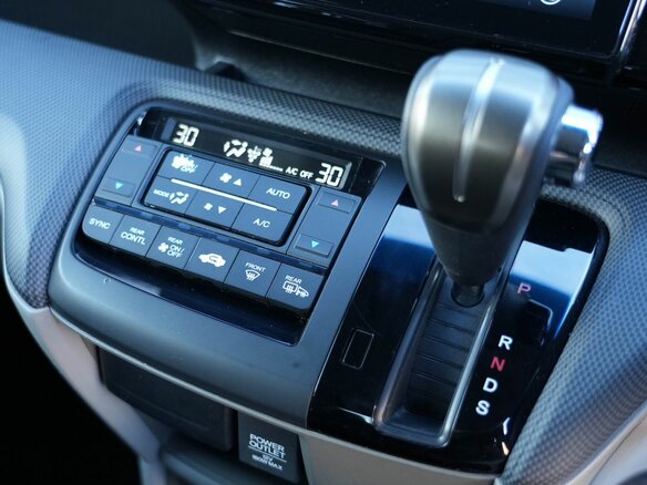 2016 Honda Stepwgn Spada V, белый, 1660000 рублей - вид 20