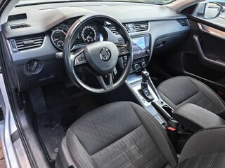 2017 Skoda Octavia III (A7) Рестайлинг, серебристый, 1799000 рублей, вид 5