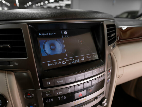 2013 Lexus LX 570 III Рестайлинг, чёрный, 4950000 рублей - вид 27